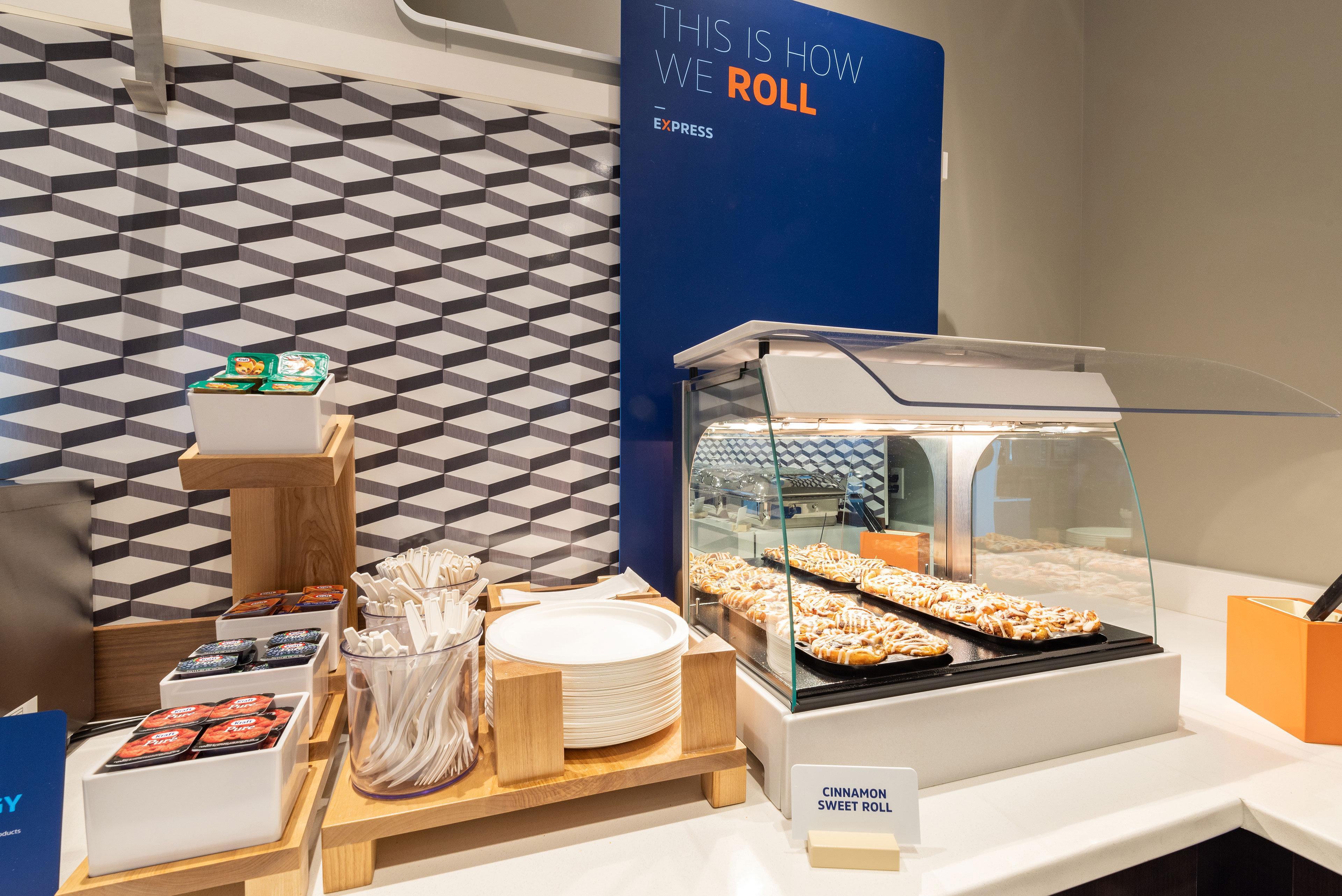 Holiday Inn Express Hotel & Suites Milwaukee-New Berlin By Ihg Bagian luar foto