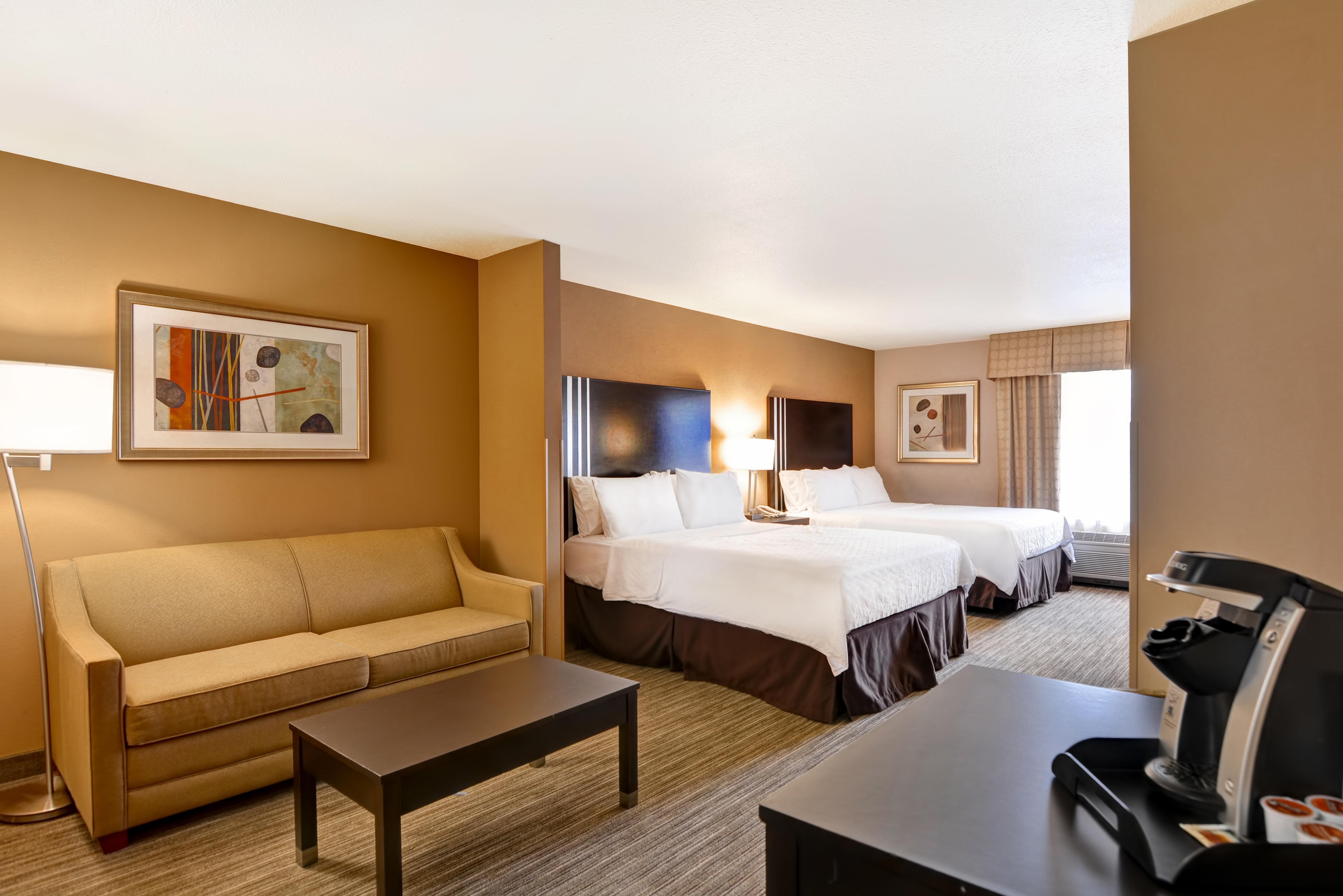 Holiday Inn Express Hotel & Suites Milwaukee-New Berlin By Ihg Bagian luar foto