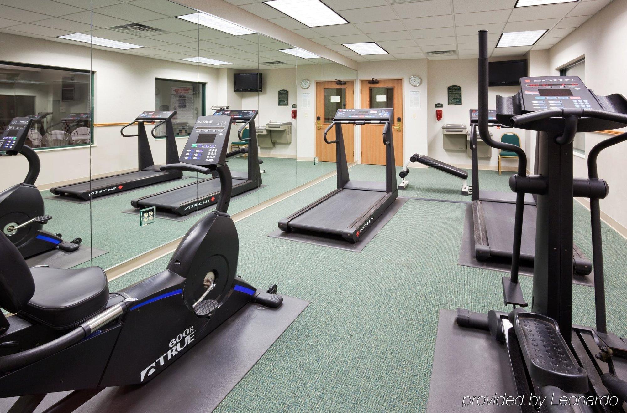 Holiday Inn Express Hotel & Suites Milwaukee-New Berlin By Ihg Fasilitas foto